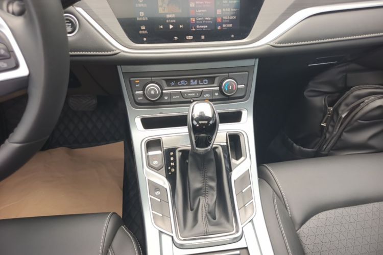 GEELY Emgrand 2021 immagine di auto #14