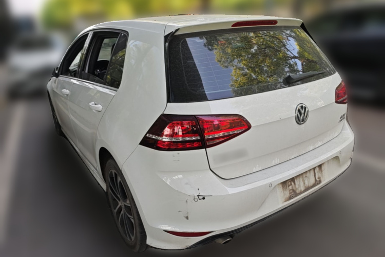 Volkswagen Golf 2017 car image #5