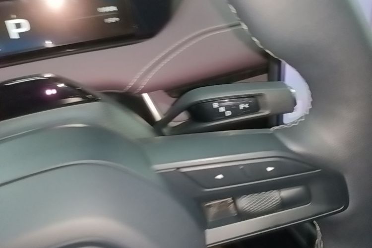 MI SU7 2025 car image #14