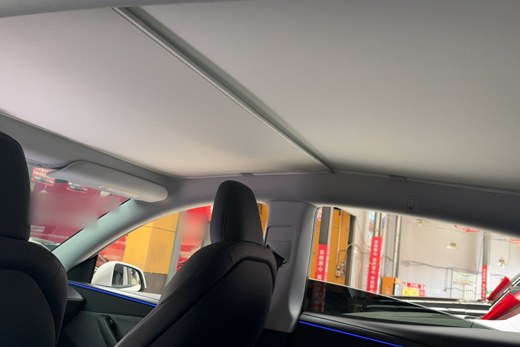Tesla Model Y 2025 car image #17