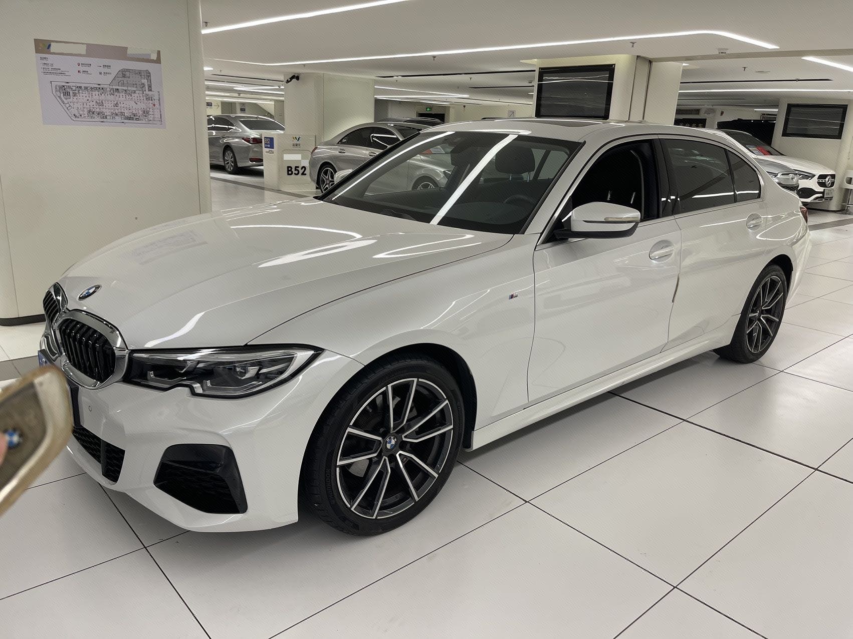 BMW 3 Series 2021 car image 