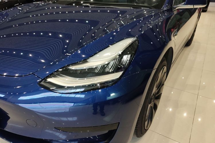 Tesla Model 3 2020 car image #23