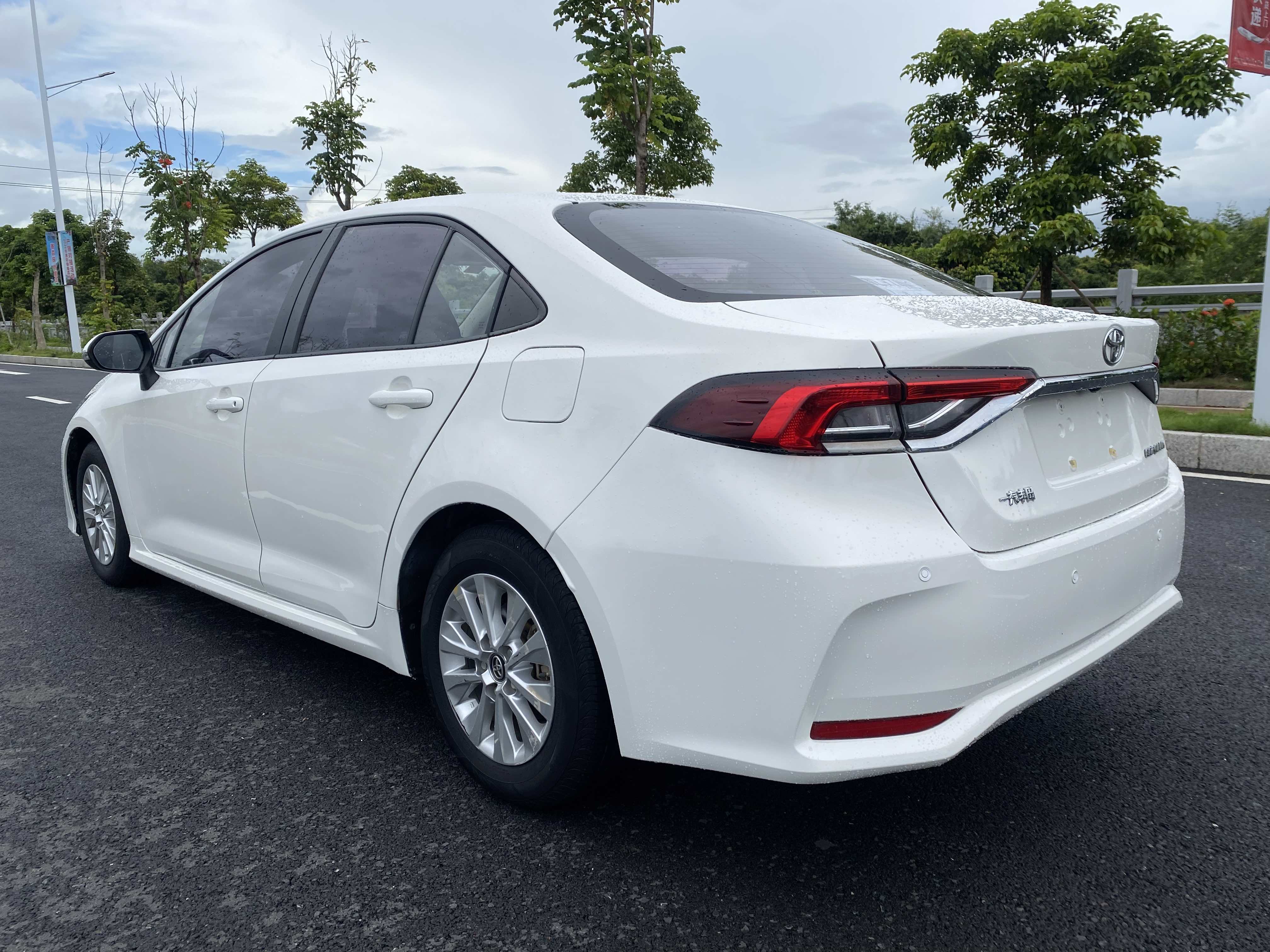 Toyota Corolla 2023 immagine di auto #9