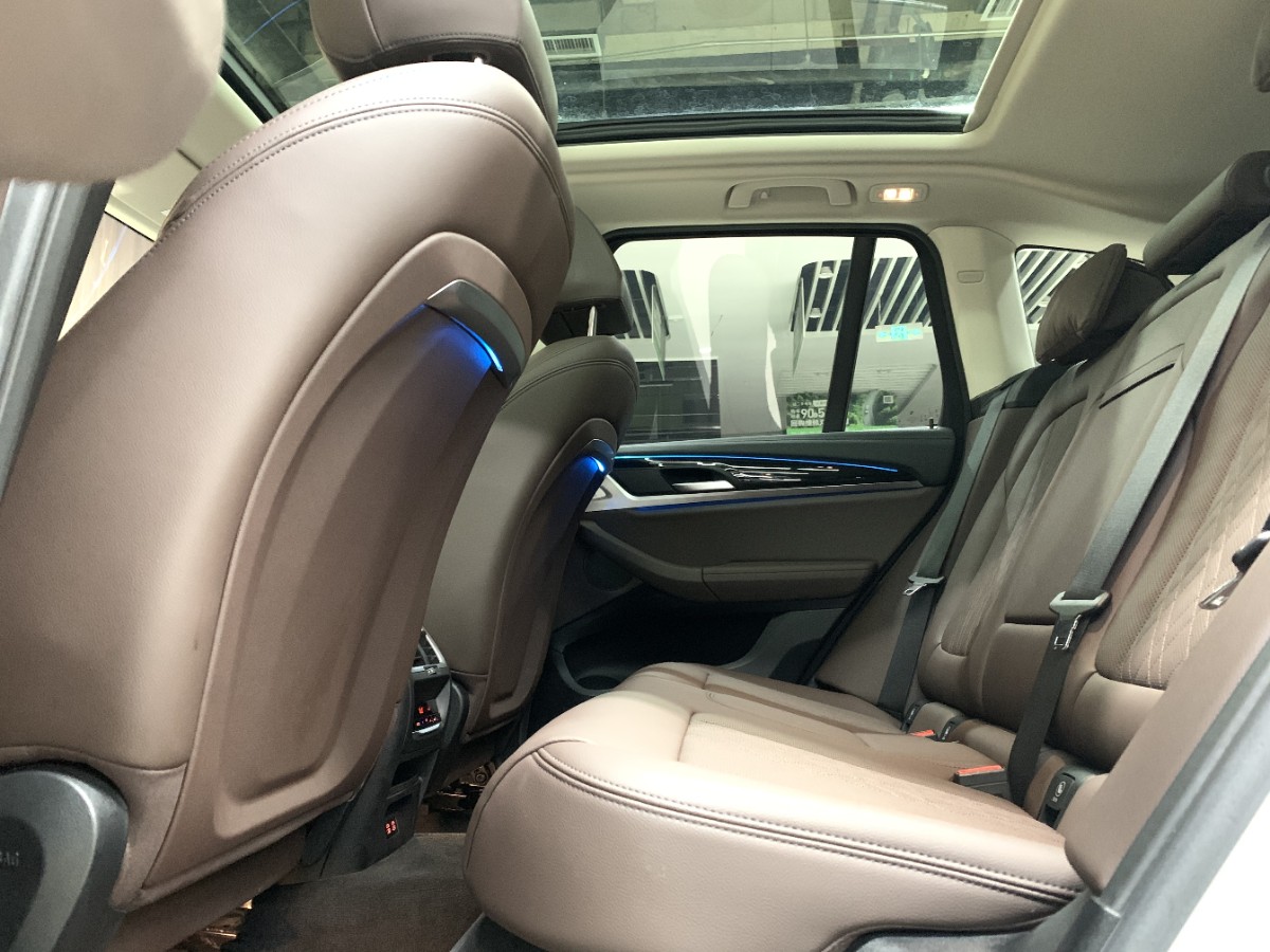 BMW iX3 2024 car image #9