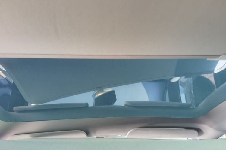 Tesla Model Y 2021 #18 Tesla Model Y 2021 car image #18
