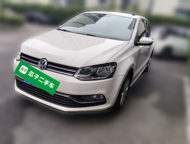 Volkswagen Polo 2015 Volkswagen Polo 2015 car image