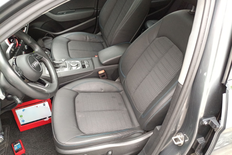 Audi A3 2019 car image #15