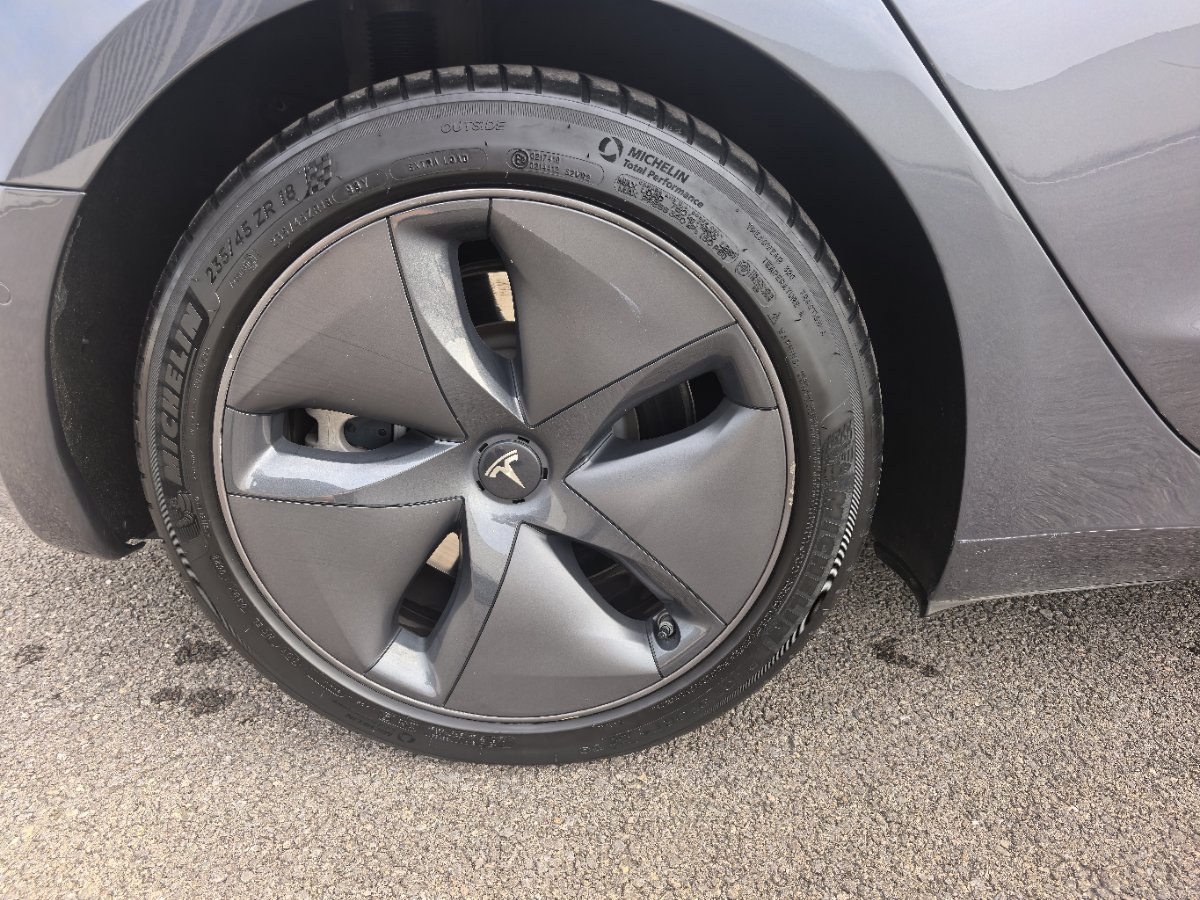 Tesla Model 3 (Imported) 2019 car image #10