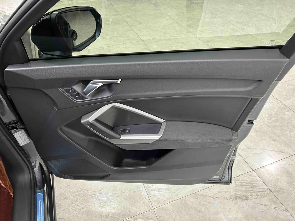 Audi Q3 2022 #18 Audi Q3 2022 car image #18