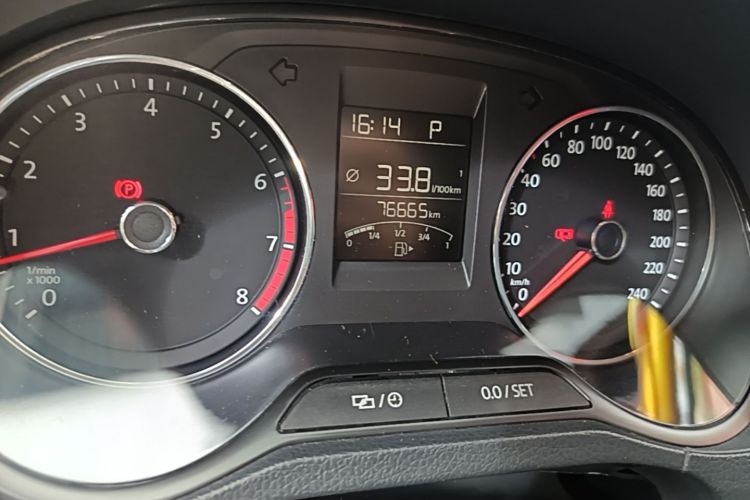 Volkswagen Polo 2016 #14 Volkswagen Polo 2016 car image #14