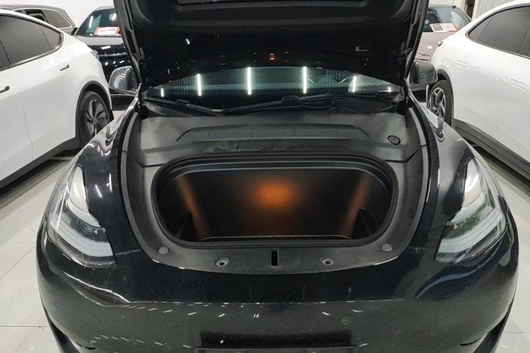 Tesla Model Y 2023 #22 Tesla Model Y 2023 car image #22