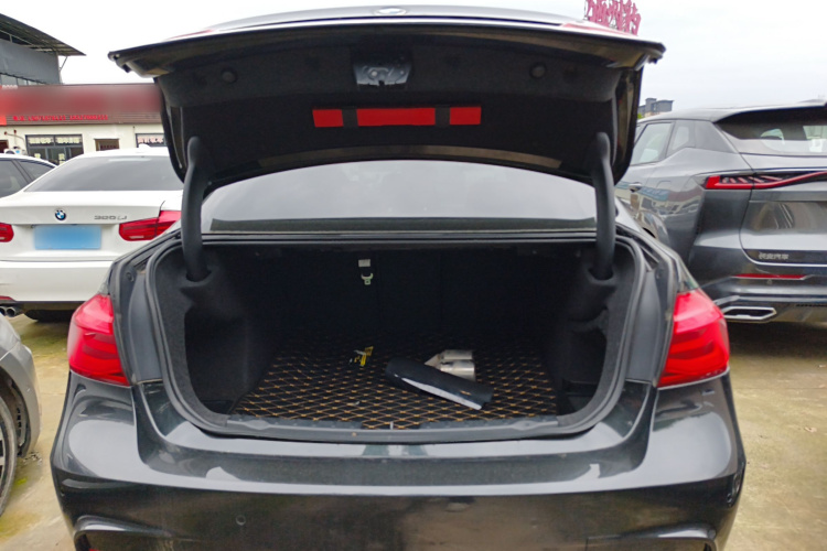 BMW 3 Series 2017 imagen de coche #19