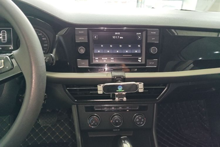 Volkswagen Lavida 2020 car image #13