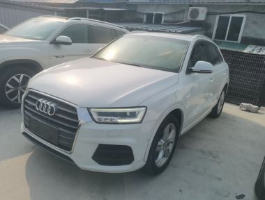 Audi Q3 2016 Audi Q3 2016 immagine di auto