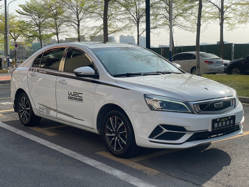 GEELY Emgrand 2019 car image #3