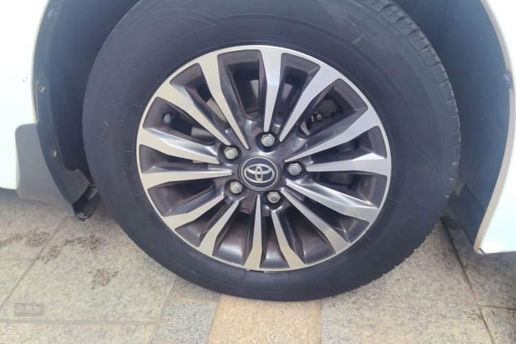 Toyota Corolla 2018 #9 Toyota Corolla 2018 car image #9