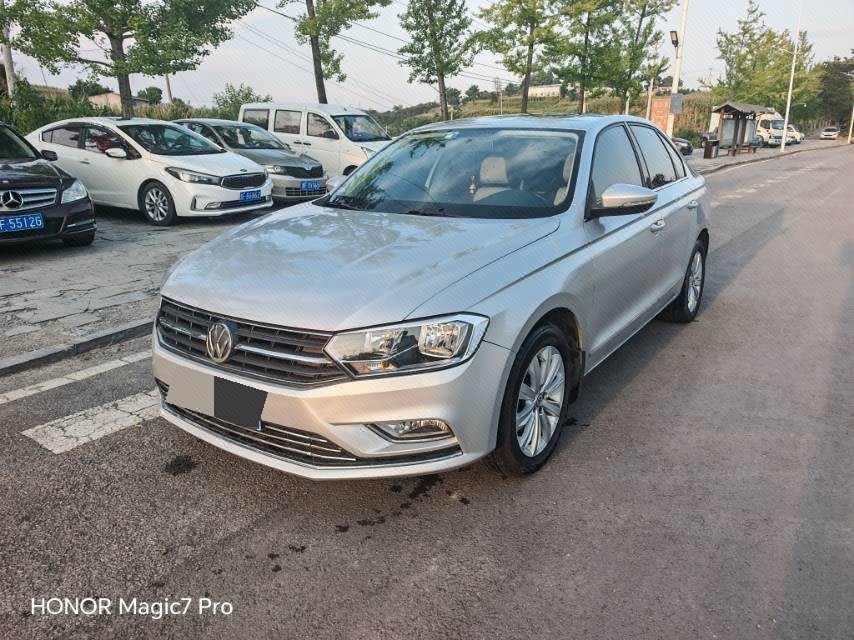 Volkswagen Bora 2017 car image 
