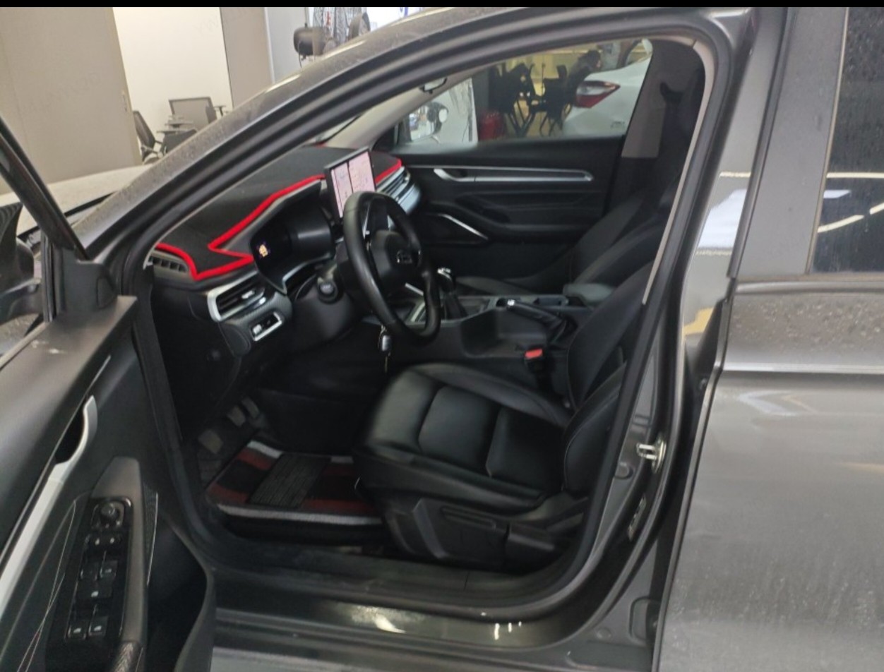 GEELY Emgrand 2023 #4 GEELY Emgrand 2023 imagen de coche #4