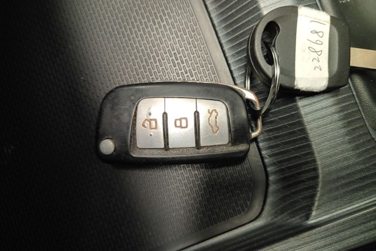 GEELY Emgrand 2023 car image #9