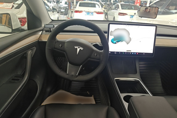 Tesla Model Y 2021 #11 Tesla Model Y 2021 car image #11