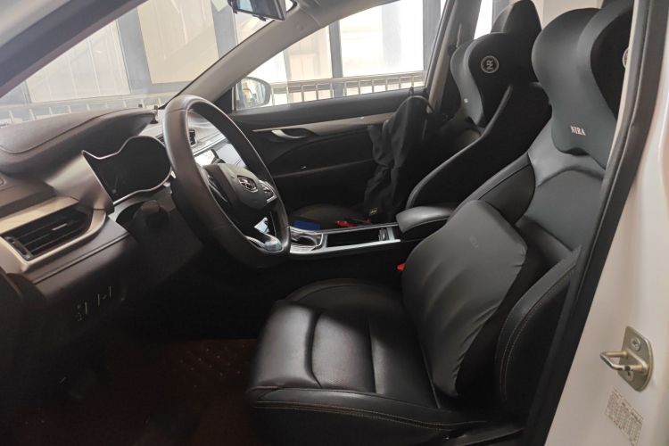 GEELY Emgrand 2020 car image #19