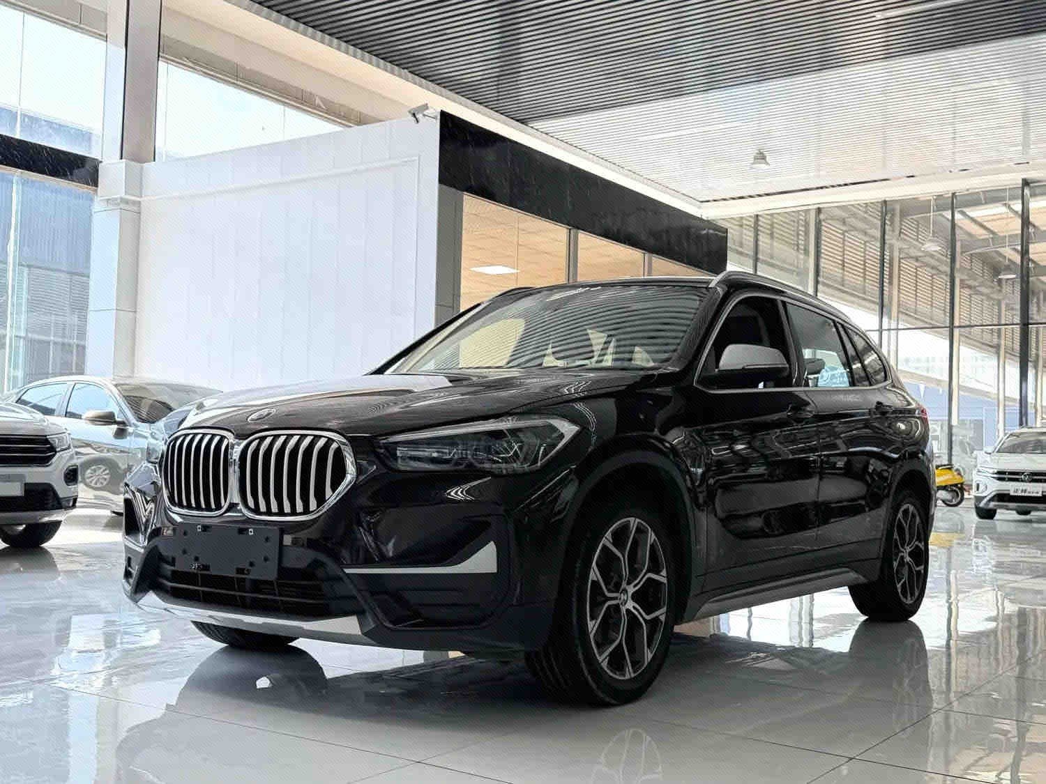 BMW X1 2022 BMW X1 2022 immagine di auto