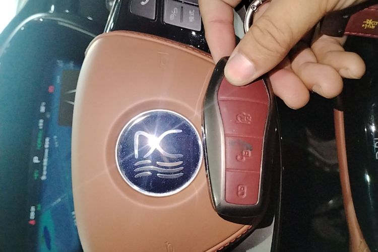 BYD Han 2022 car image #9