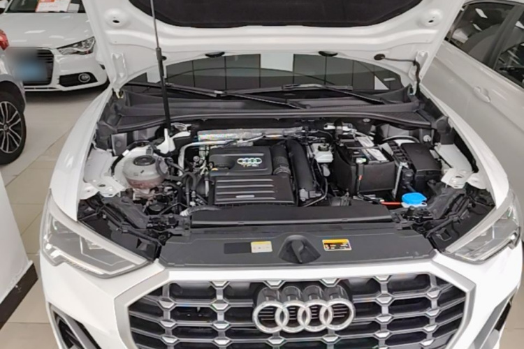 Audi Q3 2021 #20 Audi Q3 2021 car image #20