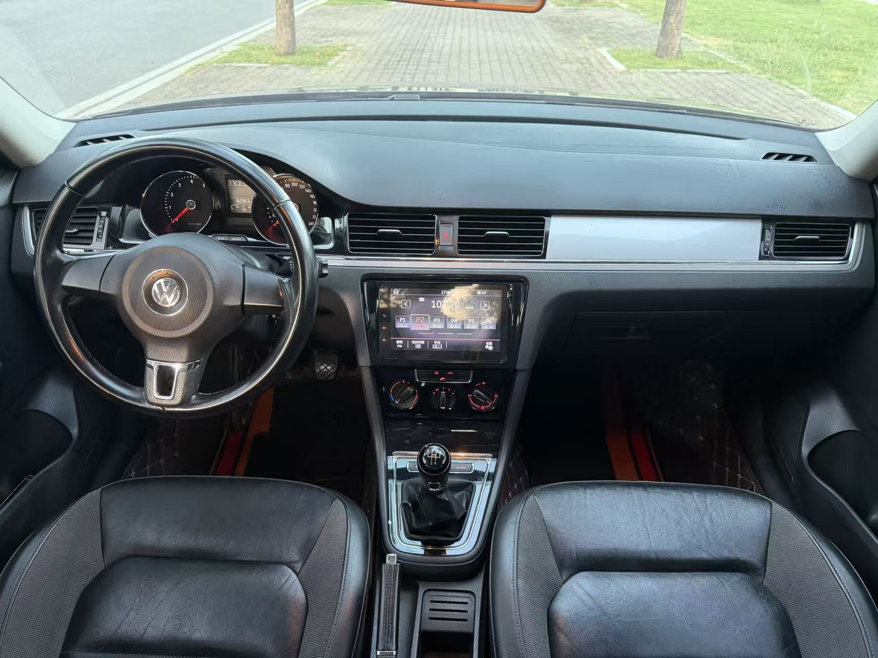 Volkswagen Bora 2015 #4 Volkswagen Bora 2015 صورة سيارة #4