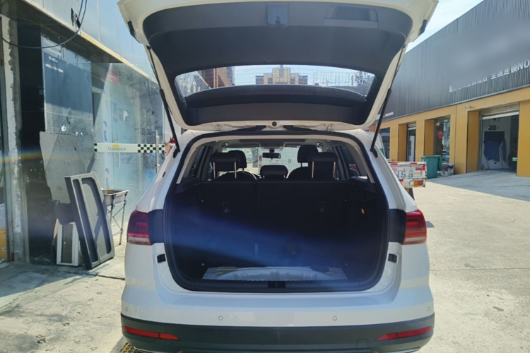 Volkswagen Tharu 2019 car image #19