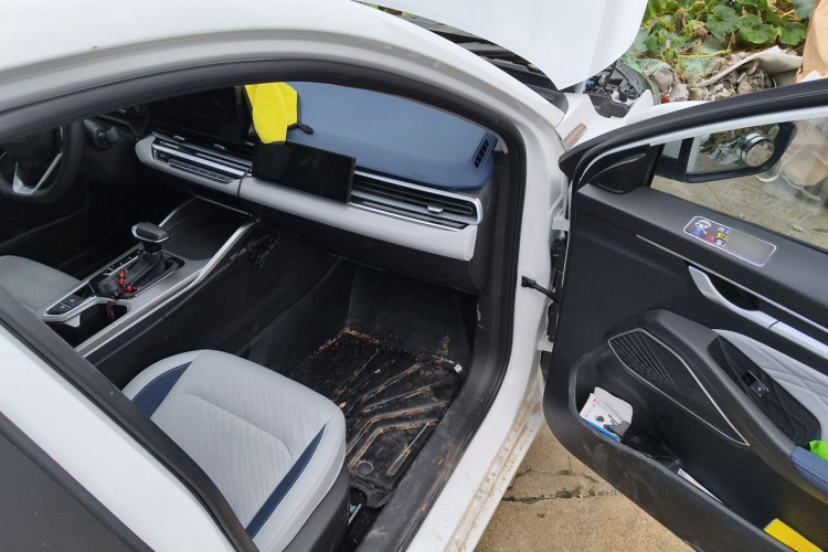 GEELY Emgrand 2023 car image #27