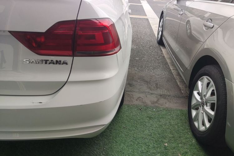 Volkswagen Santana 2019 imagen de coche #8