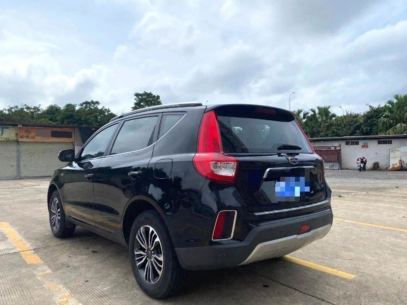 GEELY Vision X6 2017 immagine di auto #3