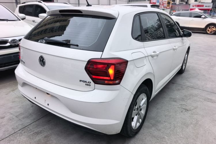 Volkswagen Polo 2021 car image #8