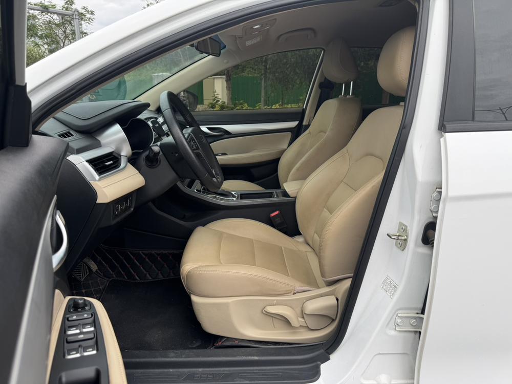 GEELY Emgrand 2018 #30 GEELY Emgrand 2018 car image #30