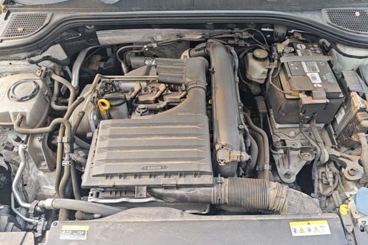 Volkswagen Golf 2024 car image #22