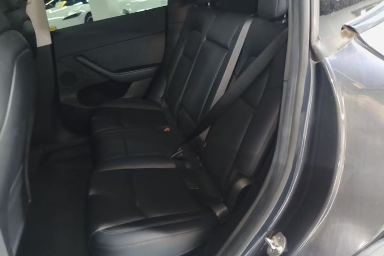 Tesla Model Y 2023 #17 Tesla Model Y 2023 car image #17