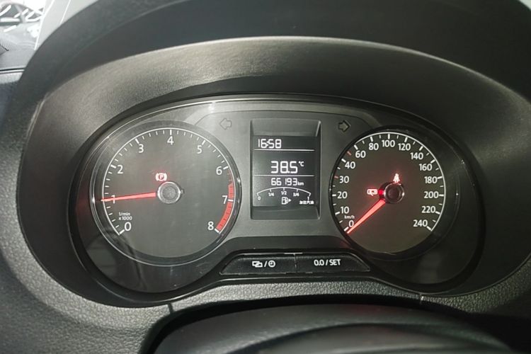 Volkswagen Polo 2018 #12 Volkswagen Polo 2018 car image #12
