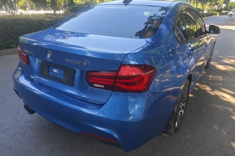 BMW 3 Series 2018 #5 BMW 3 Series 2018 car image #5