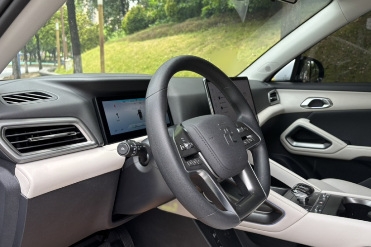 BYD YuanUP 2024 #19 BYD YuanUP 2024 car image #19