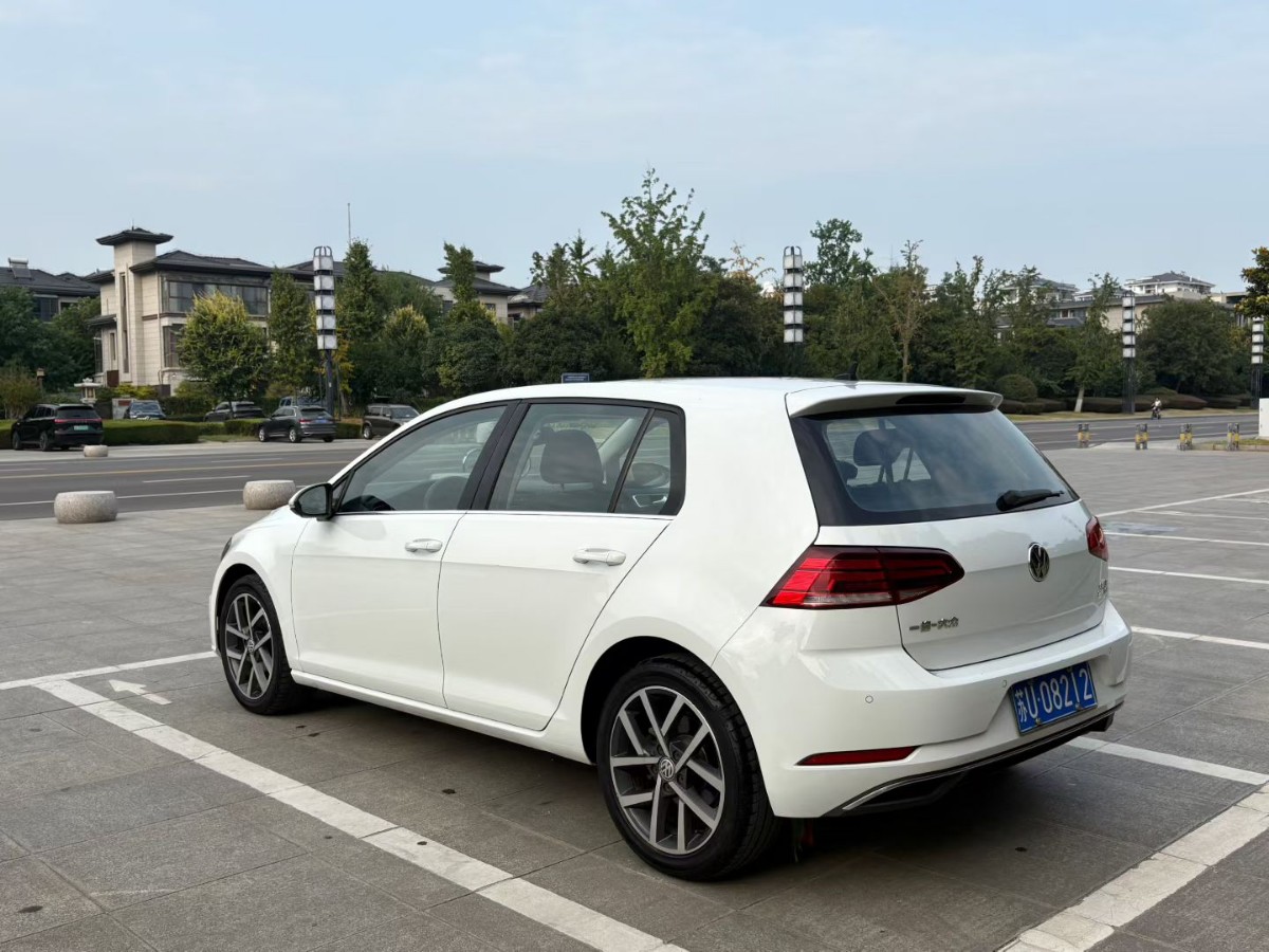 Volkswagen Golf 2020 #4 Volkswagen Golf 2020 car image #4