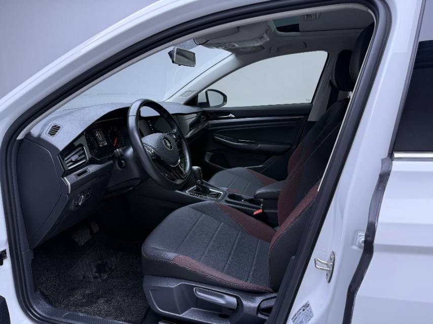 Volkswagen Bora 2022 car image #7