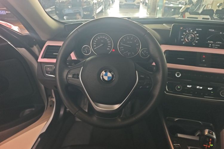 BMW 3 Series GT 2016 car image #30