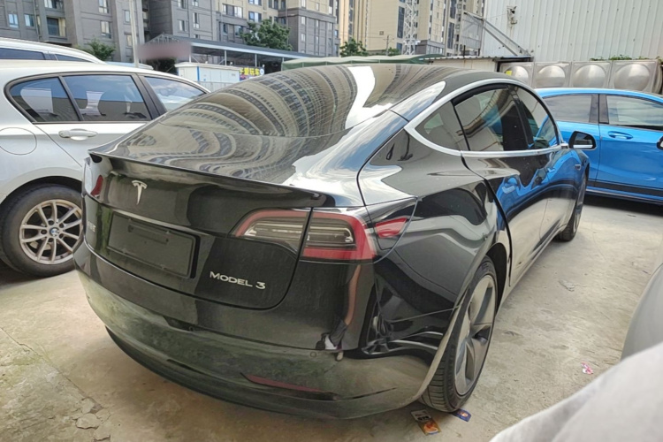 Tesla Model 3 2020 immagine di auto #5