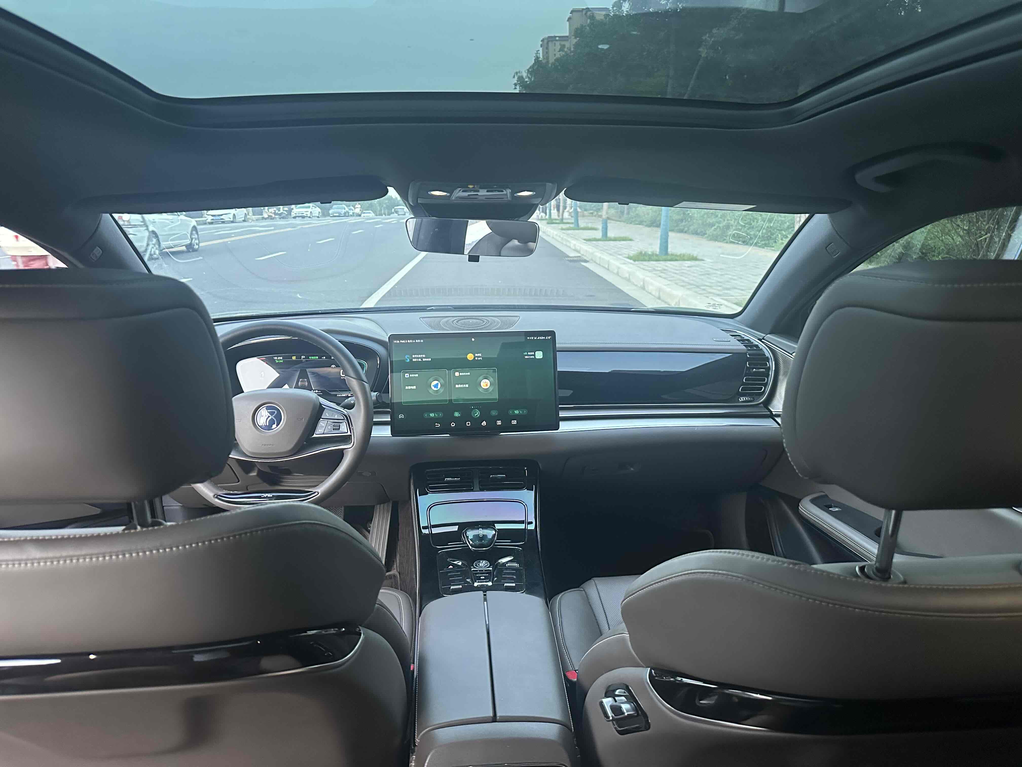 BYD Han 2021 car image #12