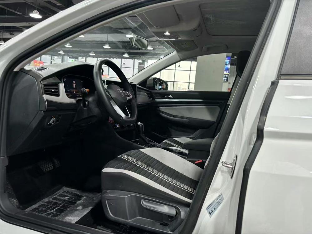 Volkswagen Bora 2023 car image #8