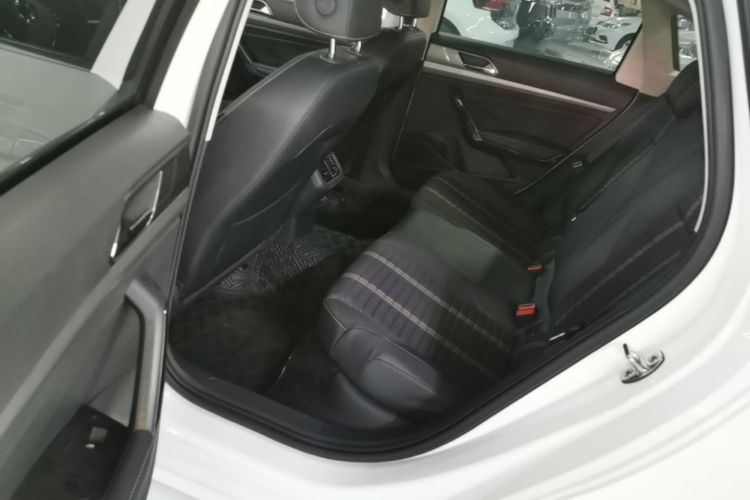 Volkswagen Lavida 2021 car image #17