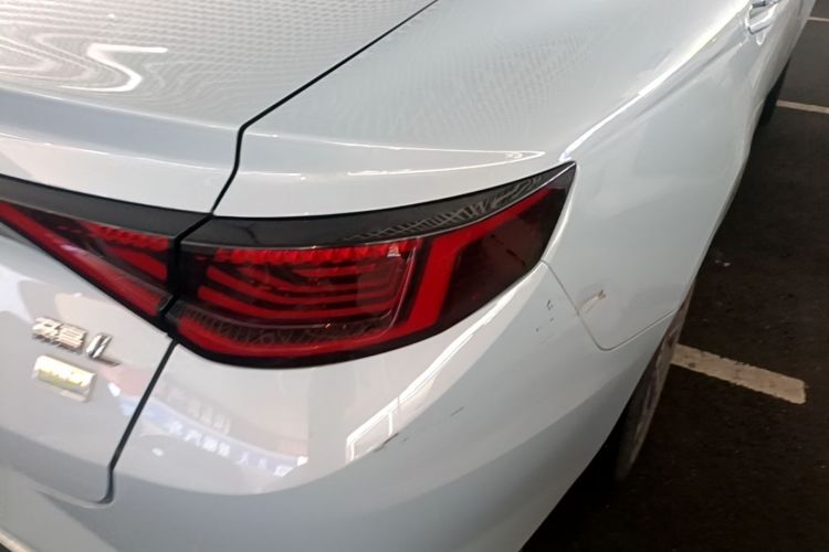 GEELY Emgrand L HiP 2022 imagen de coche #8