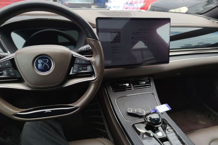 BYD Han 2022 car image #13