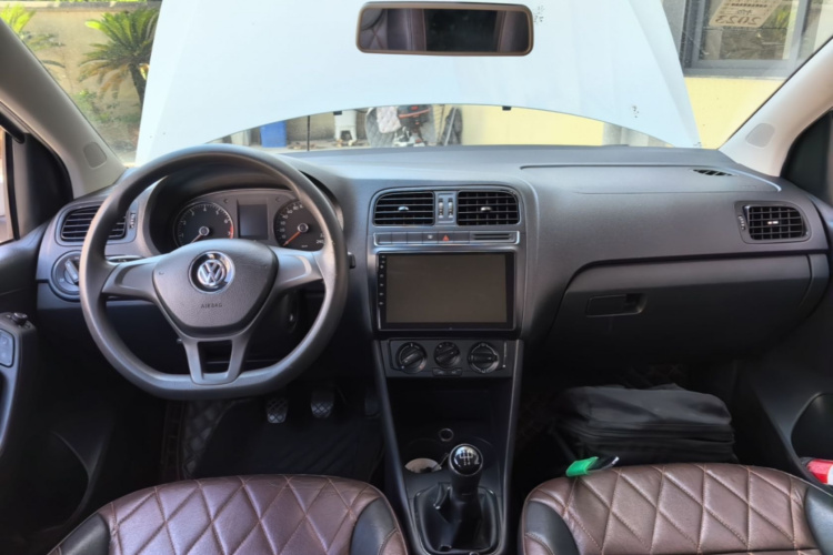 Volkswagen Polo 2015 #10 Volkswagen Polo 2015 car image #10